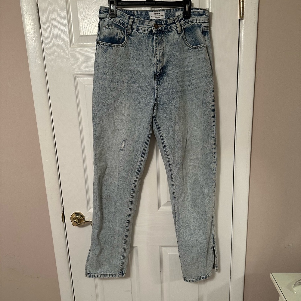 Split hem wide leg jean